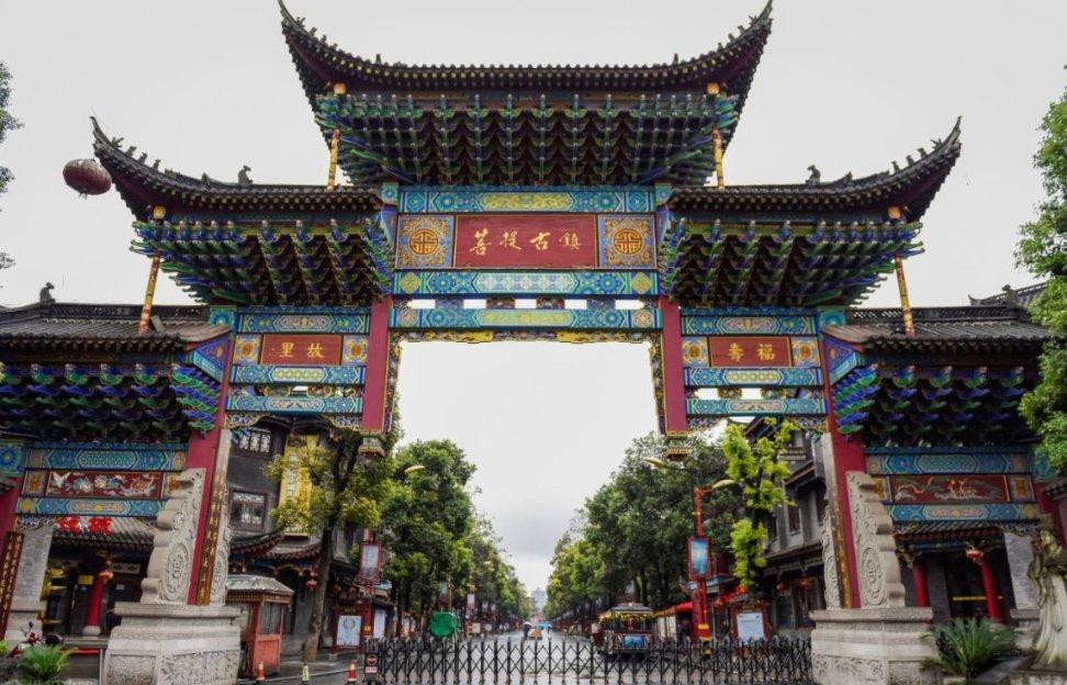 逃离午夜神坛